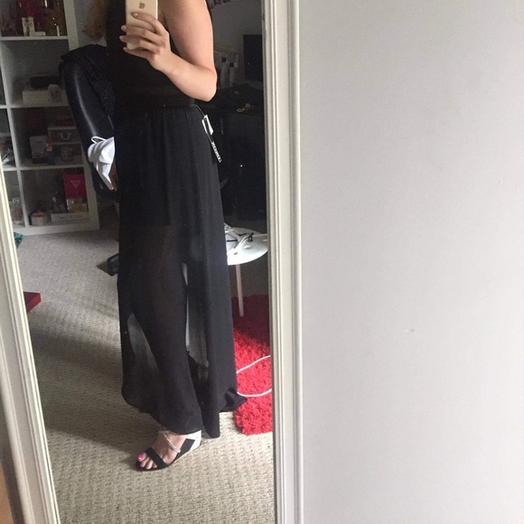 π XOXO - Wrap Skirt - Picture 7 of 8